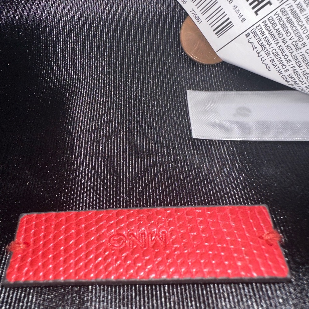 Structured Red Clutch - Picture 4 of 4